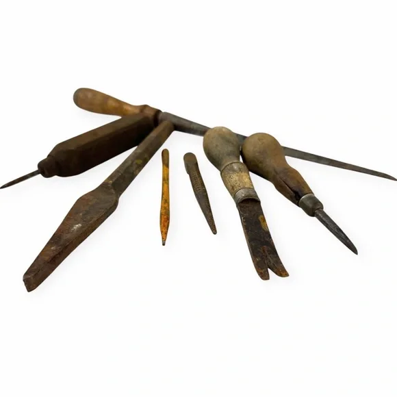 Vintage Woodworking Tool Lot Awls Chisels Gouge Tack Puller 12” - Rustic Decor - Picture 2 of 12
